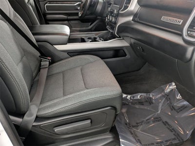 2020 RAM 1500 Big Horn Crew Cab 4x4 6'4' Box