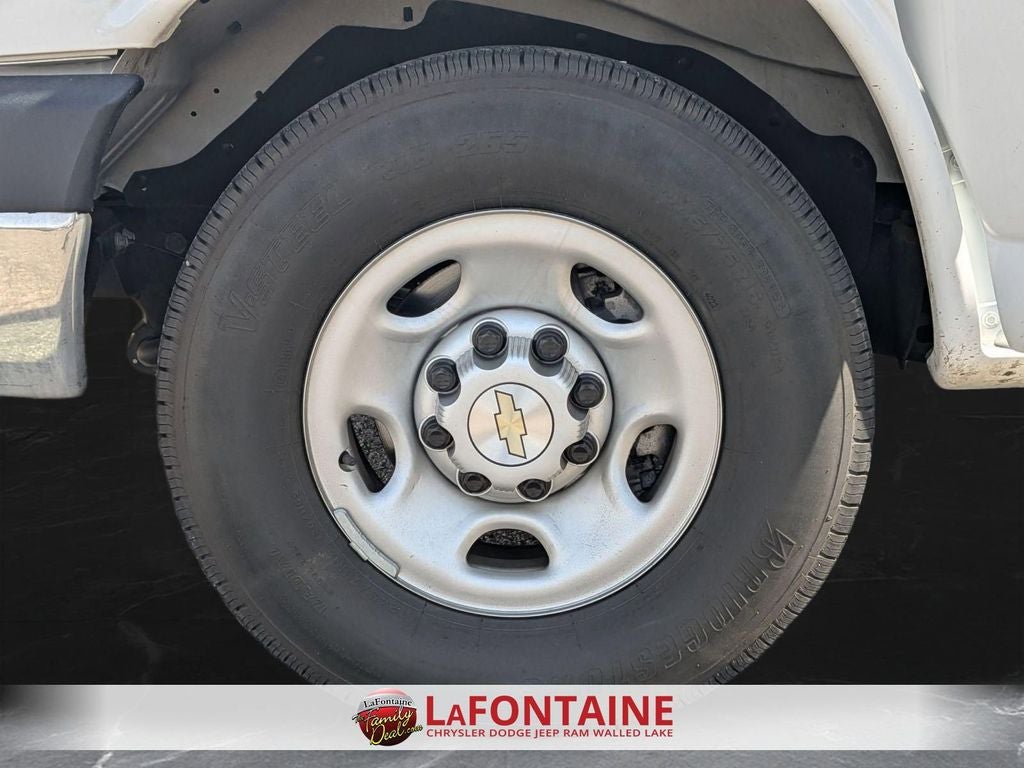 2024 GMC Savana Cargo RWD 2500 Regular Wheelbase Work Van