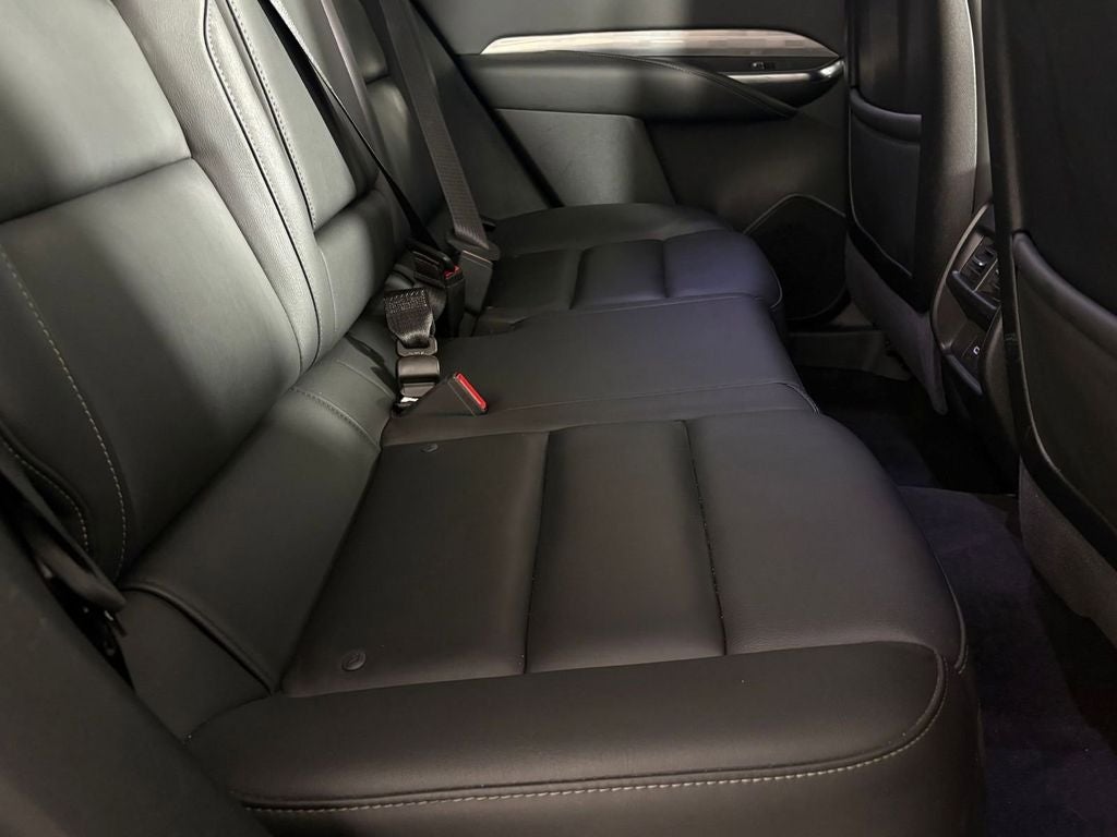 2025 Cadillac XT4 AWD Premium Luxury