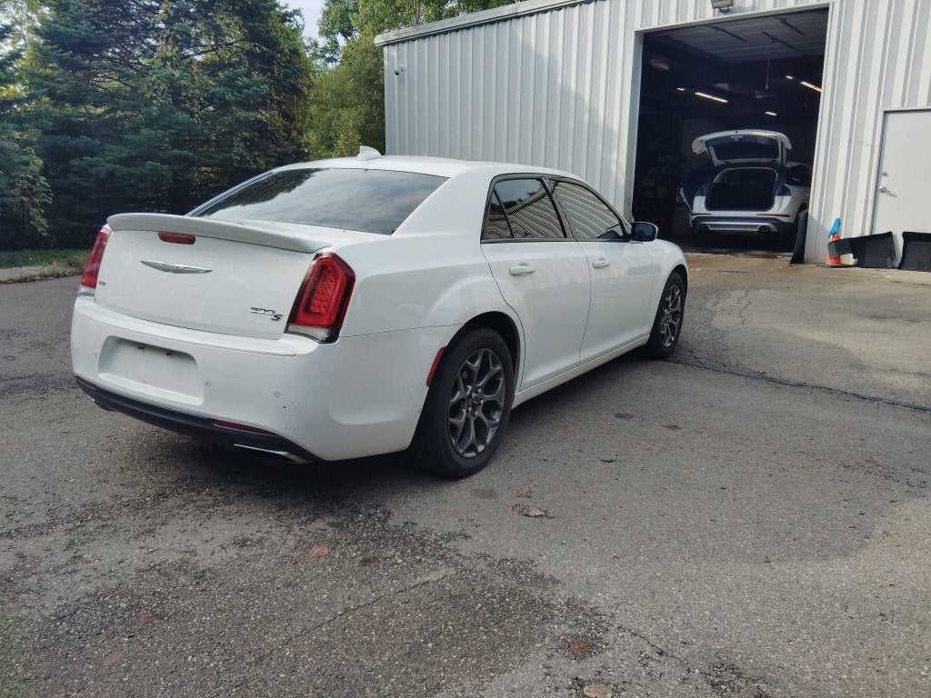 2016 Chrysler 300 300S