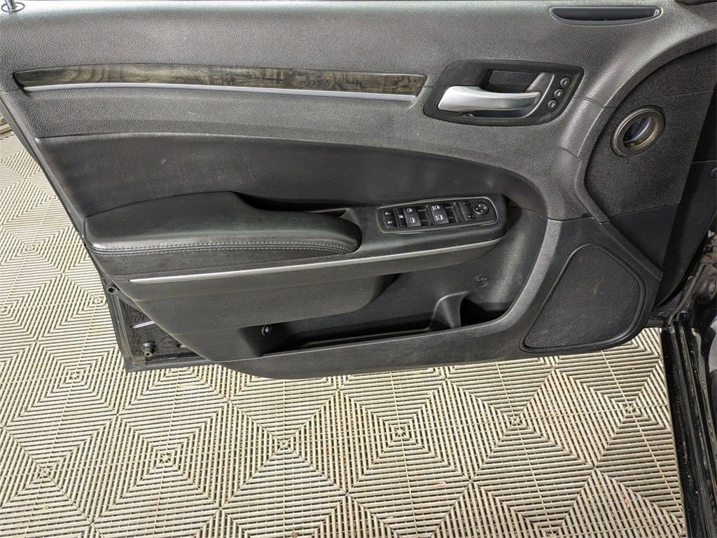 2014 Chrysler 300C AWD