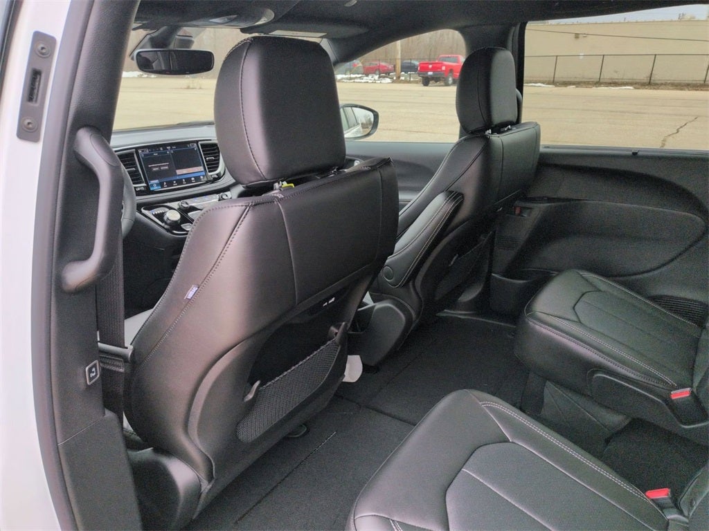 2026 Chrysler Pacifica PACIFICA SELECT