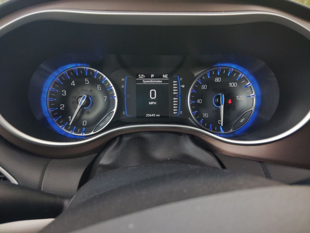 2023 Chrysler Voyager LX