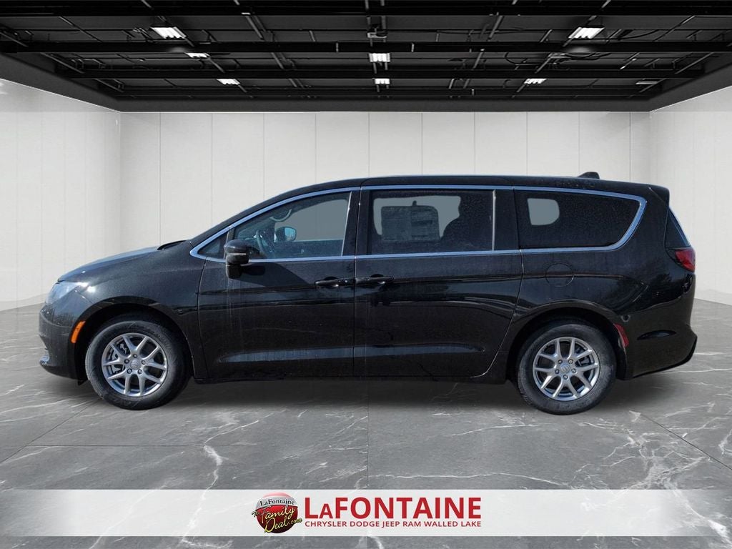 2026 Chrysler Voyager VOYAGER LX