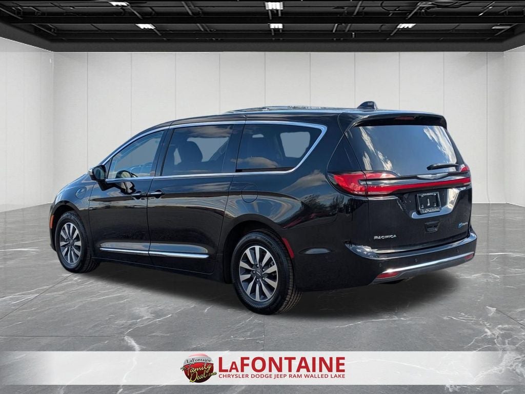 2023 Chrysler Pacifica Hybrid Limited
