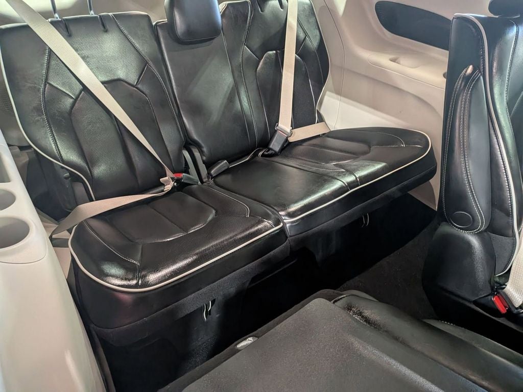 2023 Chrysler Pacifica Hybrid Limited