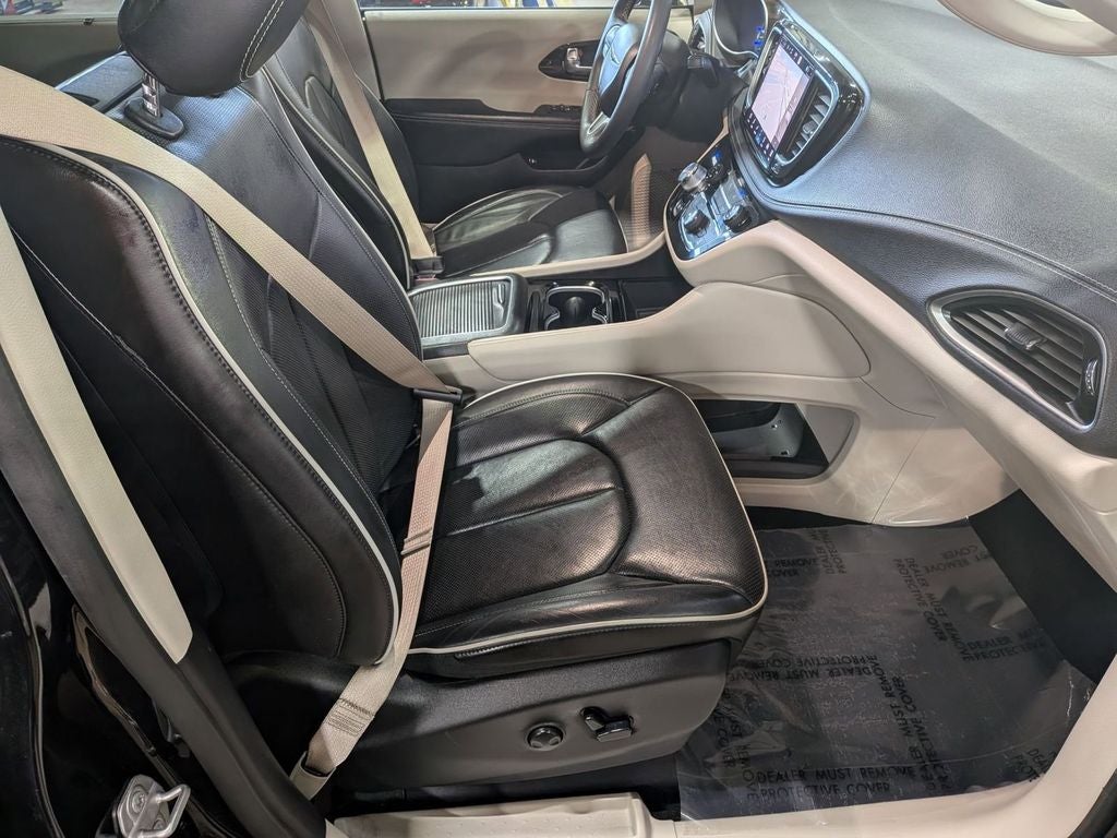 2023 Chrysler Pacifica Hybrid Limited