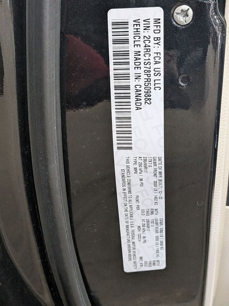 2023 Chrysler Pacifica Hybrid Limited