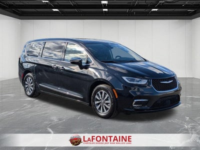 2023 Chrysler Pacifica Hybrid Limited