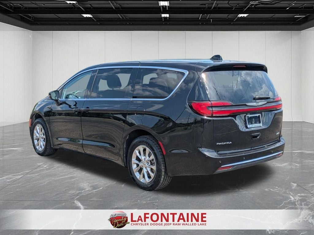 2023 Chrysler Pacifica Touring L AWD