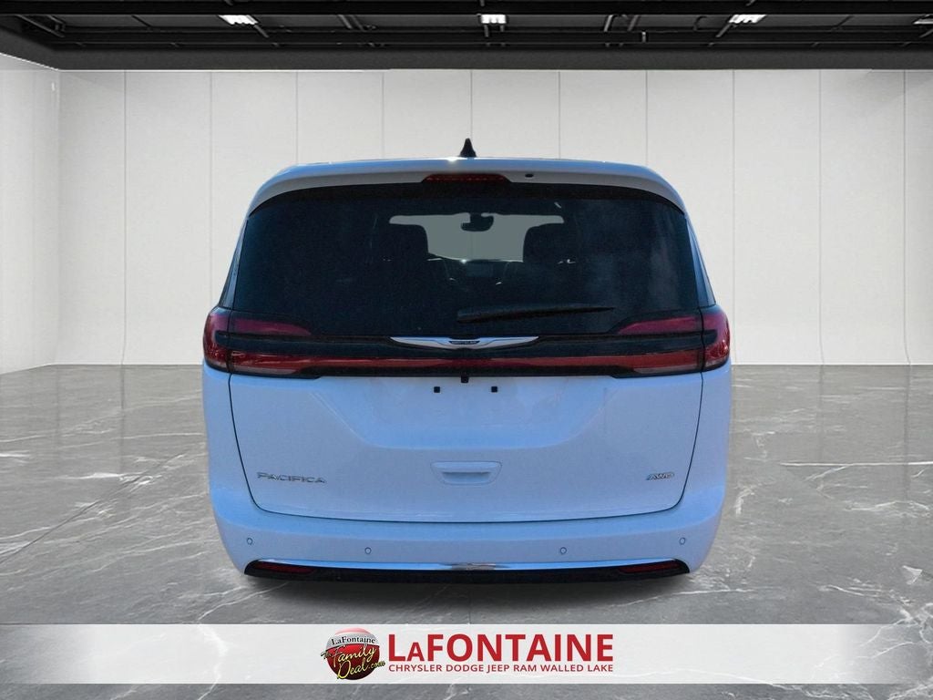 2026 Chrysler Pacifica PACIFICA SELECT AWD