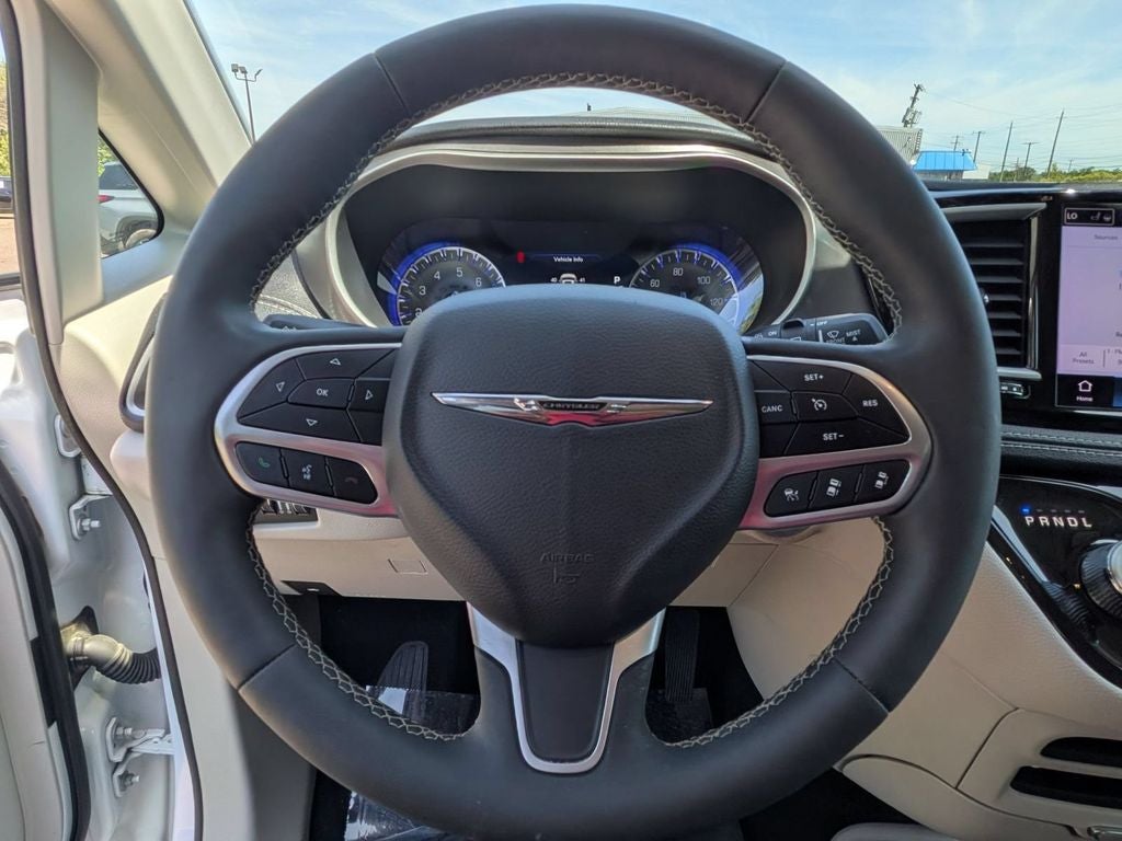 2023 Chrysler Pacifica Touring L AWD