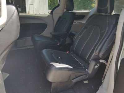 2023 Chrysler Pacifica Touring L AWD