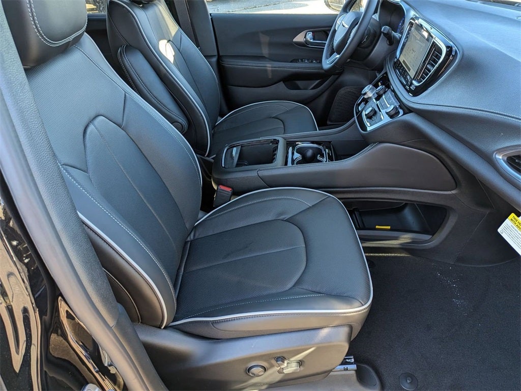 2026 Chrysler Pacifica PACIFICA LIMITED AWD