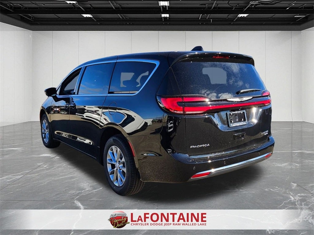 2026 Chrysler Pacifica PACIFICA LIMITED AWD