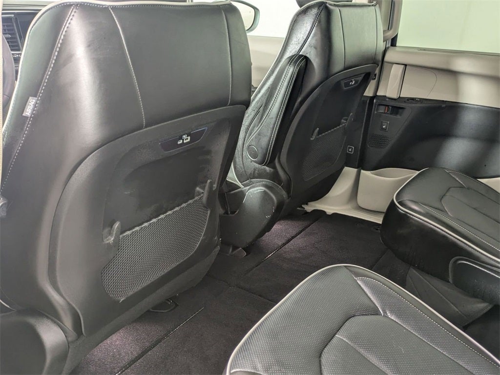 2022 Chrysler Pacifica Limited AWD