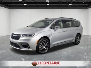 2022 Chrysler Pacifica Limited AWD