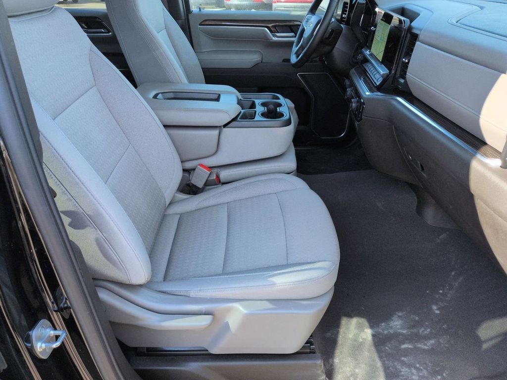 2025 Chevrolet Silverado 1500 4WD Crew Cab Standard Bed LT