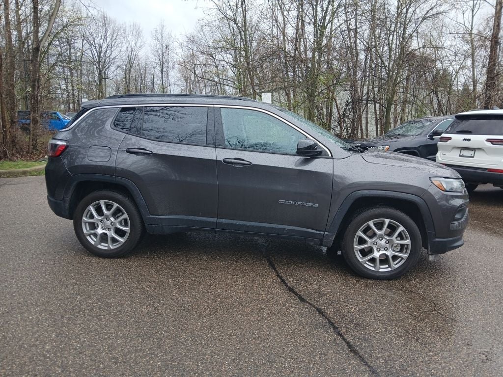2022 Jeep Compass Latitude Lux 4x4