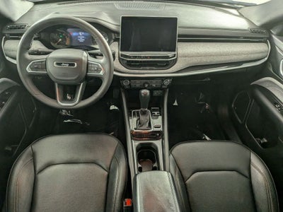 2024 Jeep Compass Latitude Lux FWD