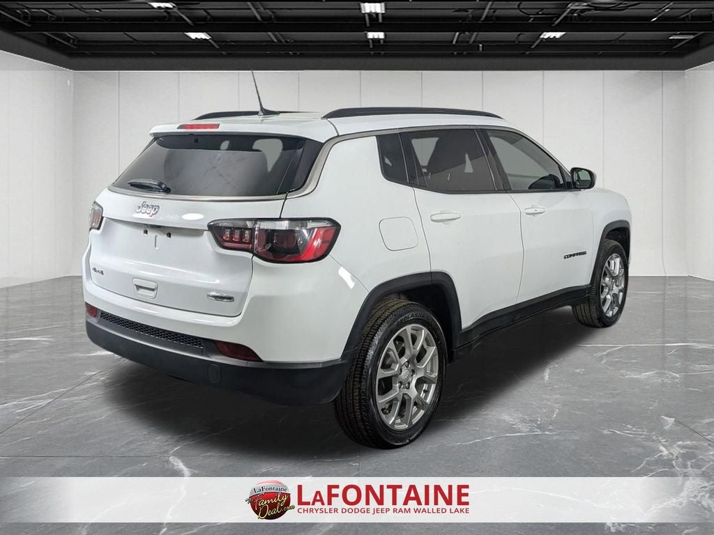 2024 Jeep Compass Latitude Lux
