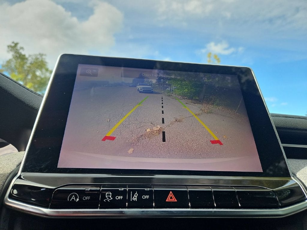 2023 Jeep Compass Latitude Lux FWD