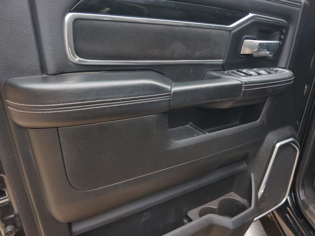2021 RAM 3500 Laramie Crew Cab 4x4 8' Box