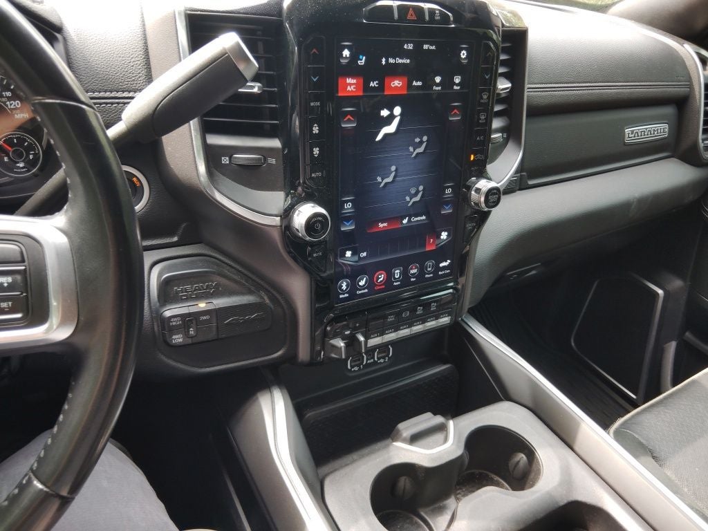 2021 RAM 3500 Laramie Crew Cab 4x4 8' Box