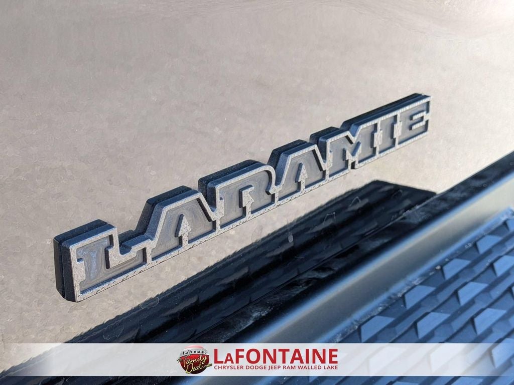 2021 RAM 3500 Laramie Crew Cab 4x4 8' Box