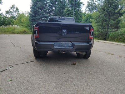 2021 RAM 3500 Laramie Crew Cab 4x4 8' Box