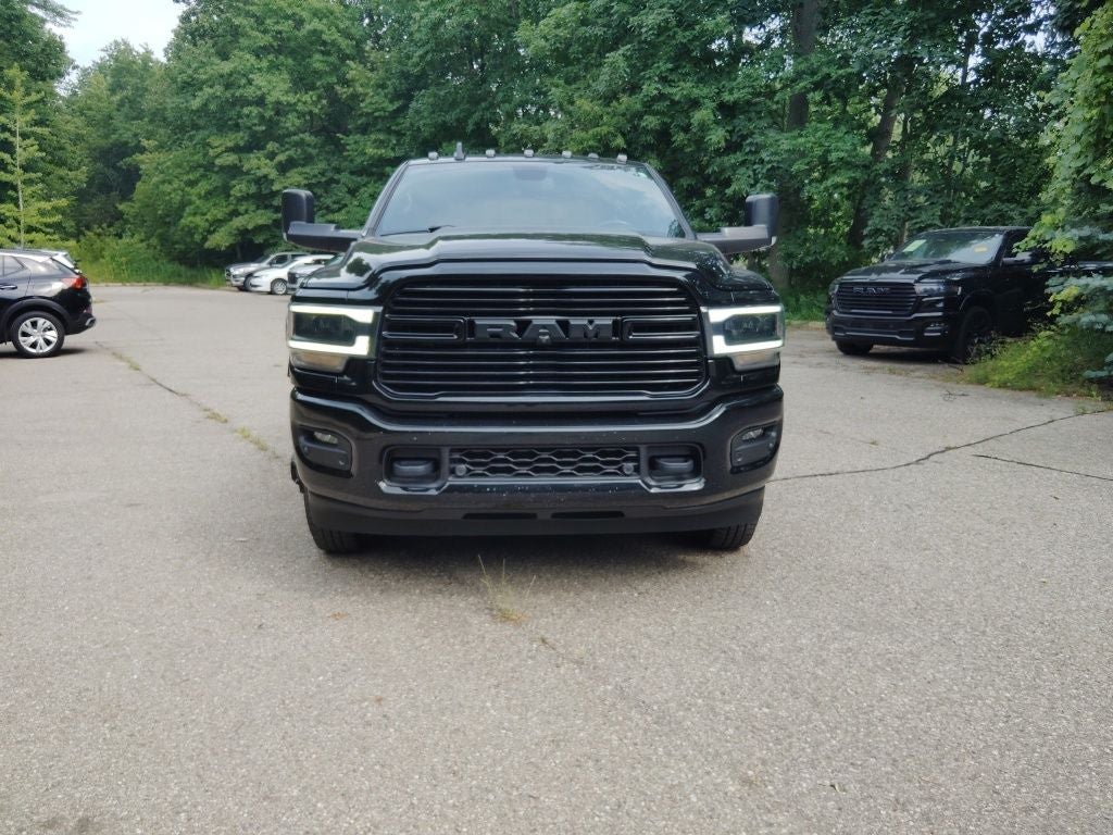 2021 RAM 3500 Laramie Crew Cab 4x4 8' Box
