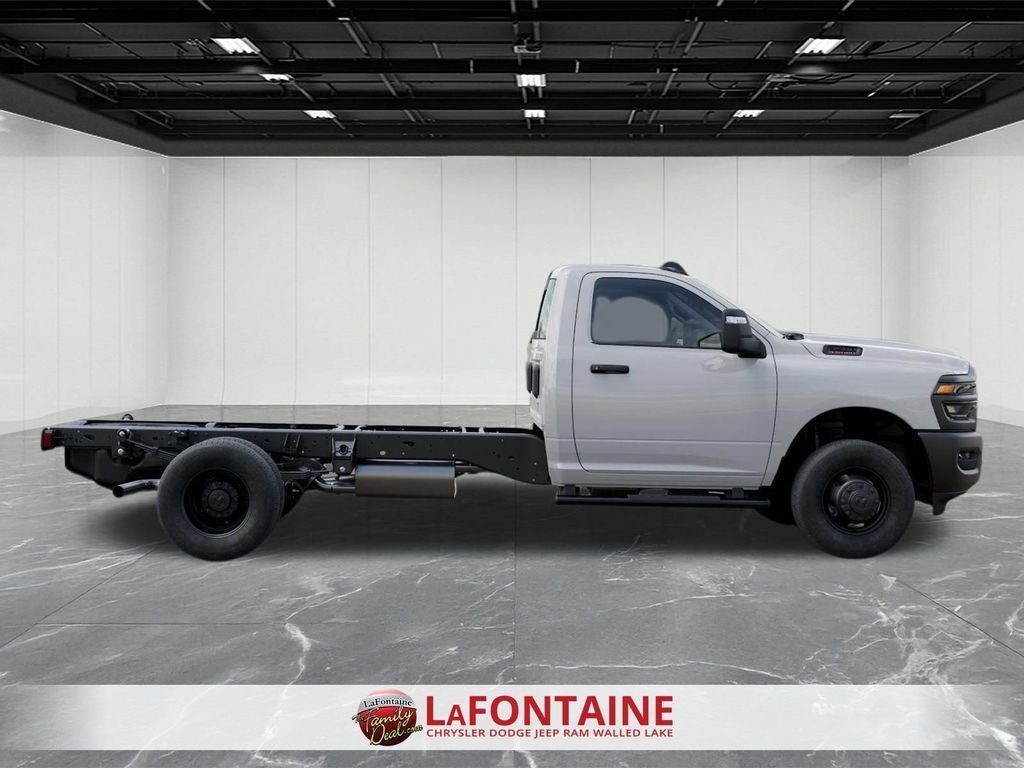 2026 RAM Ram 3500 Chassis Cab RAM 3500 TRADESMAN CHASSIS REGULAR CAB 4X4 84' CA