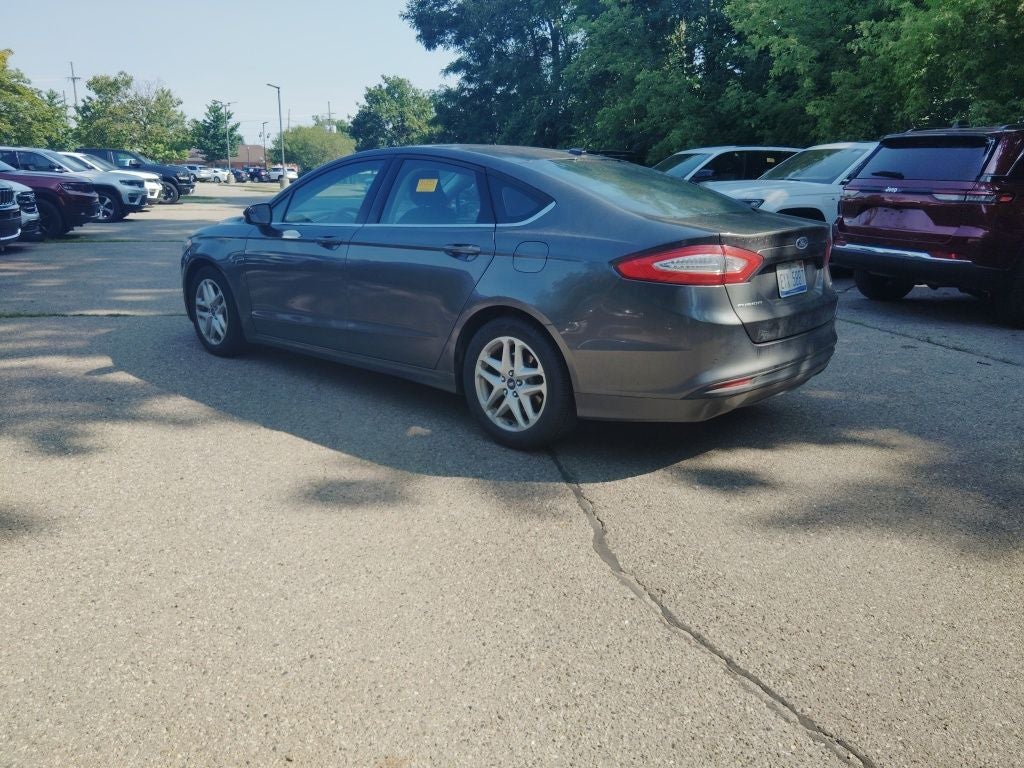 2016 Ford Fusion SE