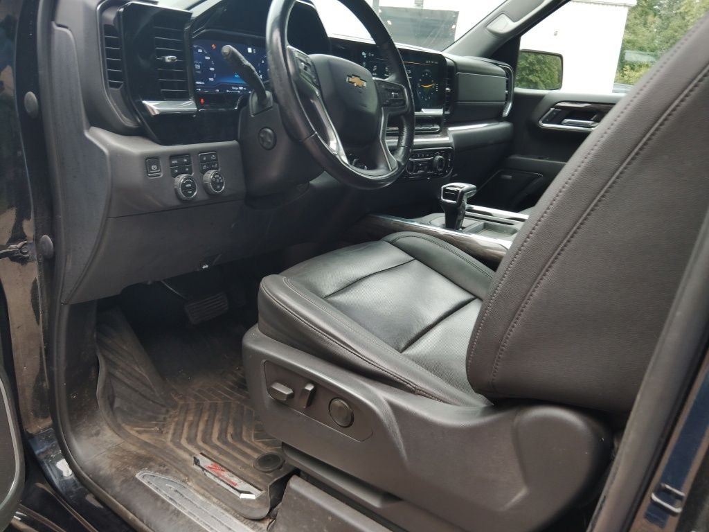 2023 Chevrolet Silverado 1500 4WD Crew Cab Short Bed LTZ
