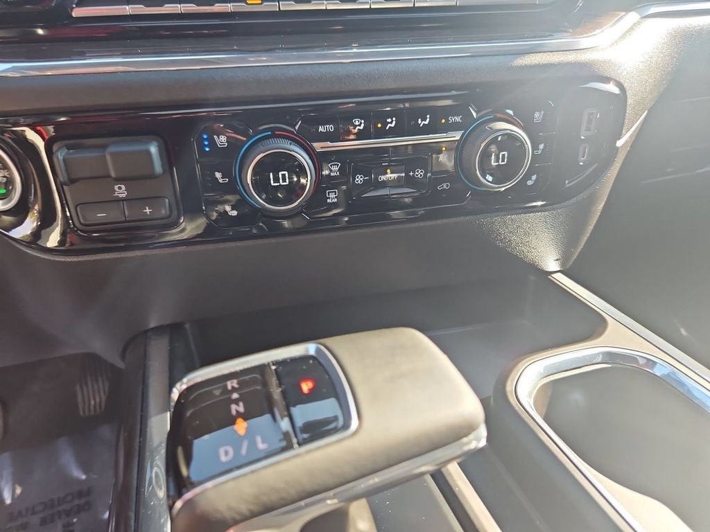 2023 Chevrolet Silverado 1500 4WD Crew Cab Short Bed LTZ
