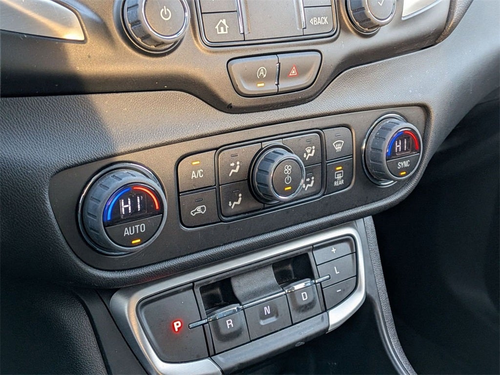 2023 GMC Terrain AWD SLT