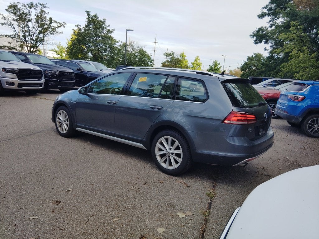 2019 Volkswagen Golf Alltrack TSI S