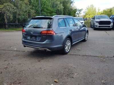 2019 Volkswagen Golf Alltrack TSI S