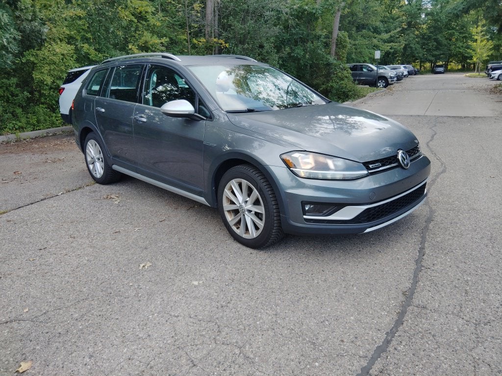 2019 Volkswagen Golf Alltrack TSI S