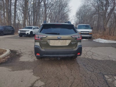 2025 Subaru Outback Premium