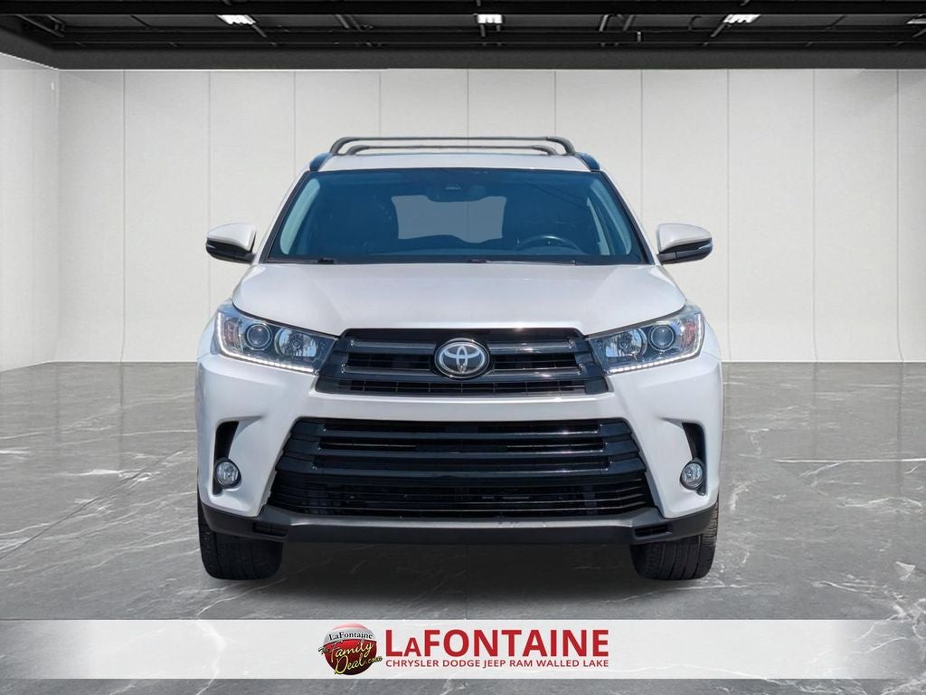 2017 Toyota Highlander SE