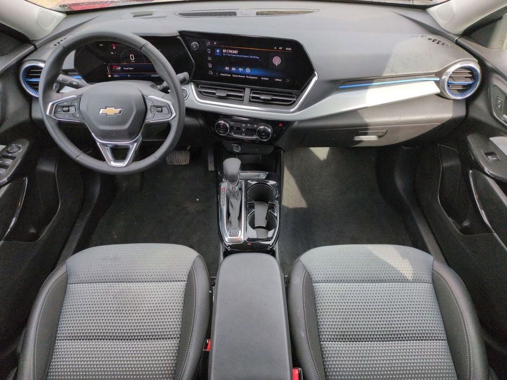 2025 Chevrolet Trax FWD LT