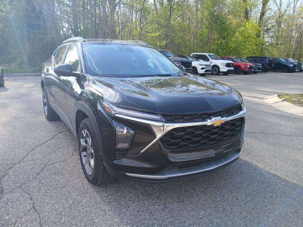 2025 Chevrolet Trax FWD LT
