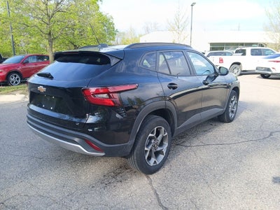 2025 Chevrolet Trax FWD LT