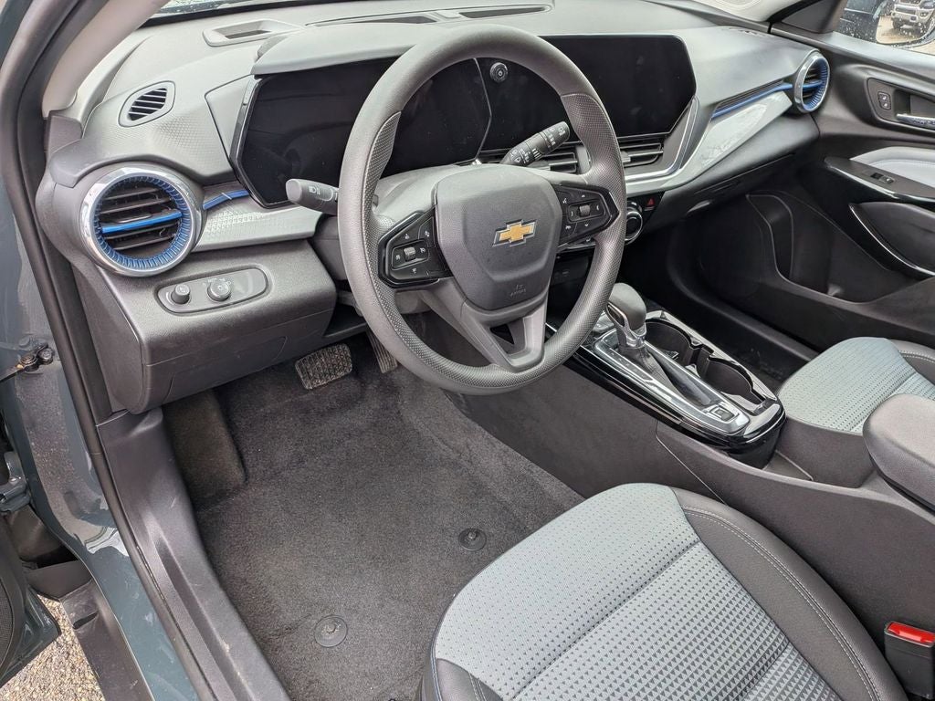 2025 Chevrolet Trax FWD LT