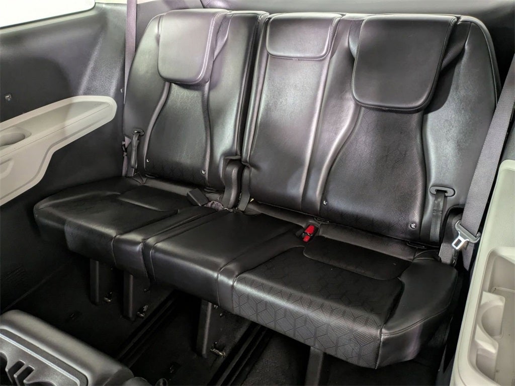 2024 Kia Carnival MPV LX Seat Package