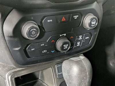 2020 Jeep Renegade Altitude FWD