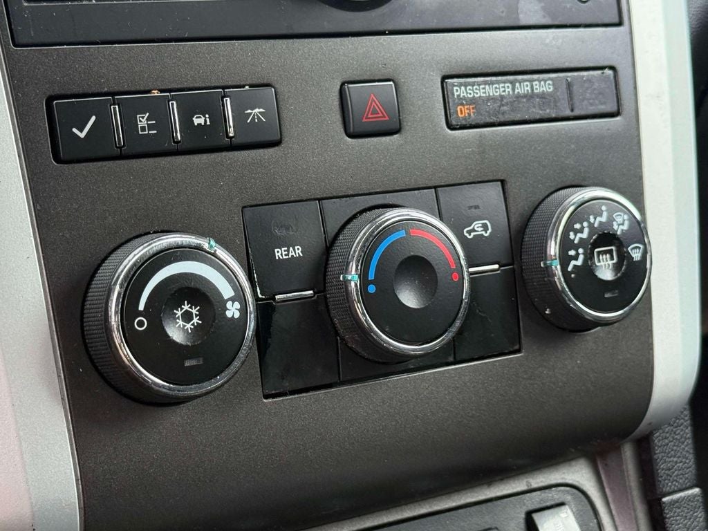 2011 Chevrolet Traverse LT 1LT
