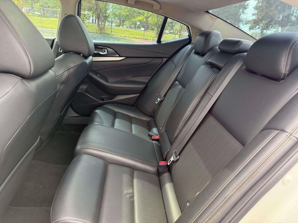 2017 Nissan Maxima Platinum