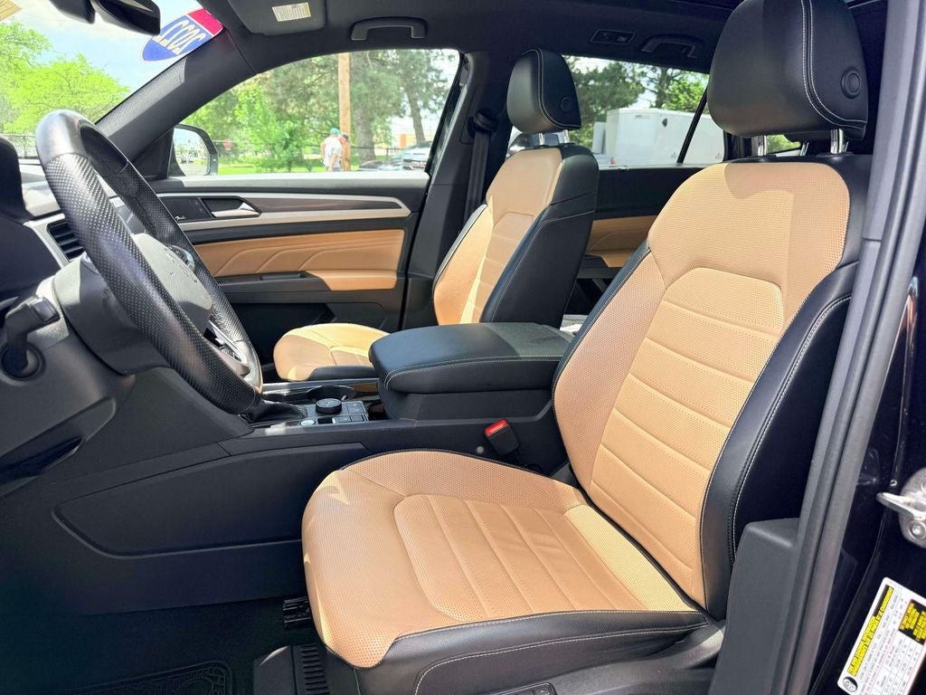 2022 Volkswagen Atlas Cross Sport 3.6L V6 SEL Premium R-Line